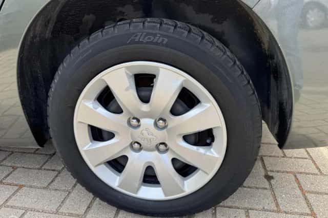 Peugeot 207 (2008) thumbnail 6