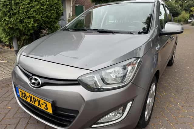 Hyundai i20 (2012) thumbnail 1