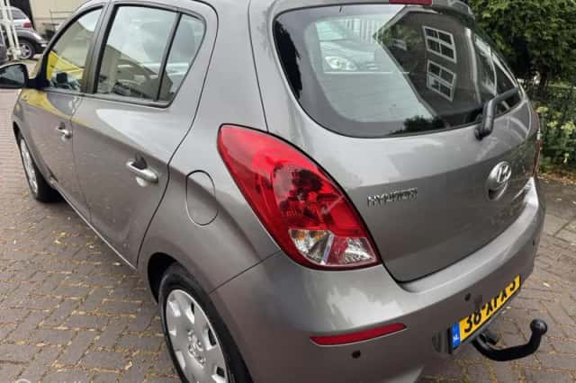 Hyundai i20 (2012) thumbnail 5