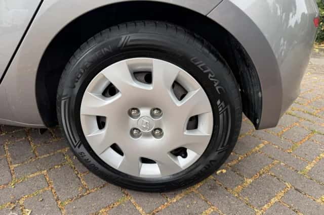 Hyundai i20 (2012) thumbnail 6