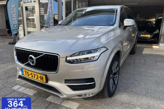 Volvo XC90 (2015) thumbnail 1