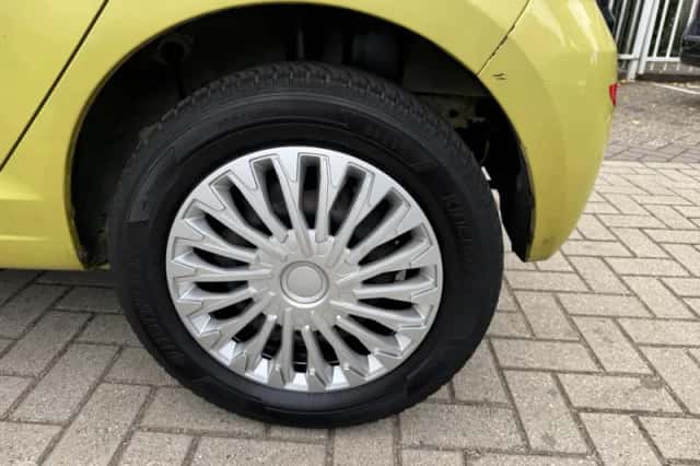 Kia Picanto (2005) thumbnail 6