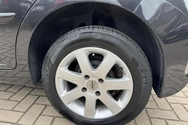 Peugeot 207 (2008) thumbnail 5