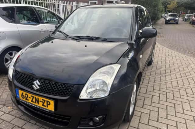 Suzuki Swift (2008) thumbnail 1