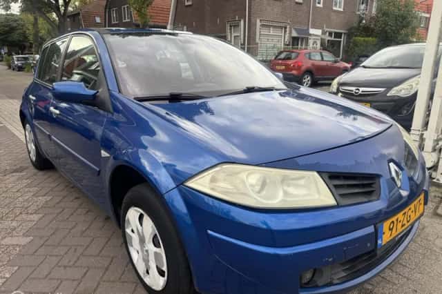 Renault Mégane (2008) thumbnail 2