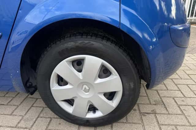 Renault Mégane (2008) thumbnail 6
