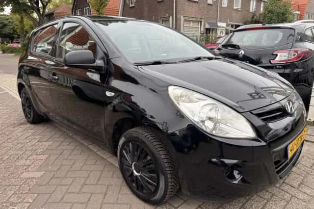 Hyundai i20 (2009) thumbnail 3