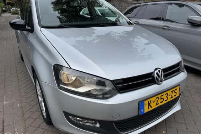 Volkswagen Polo (2012) thumbnail 2