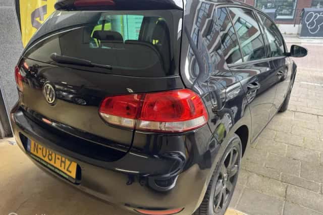Volkswagen Golf (2009) thumbnail 5