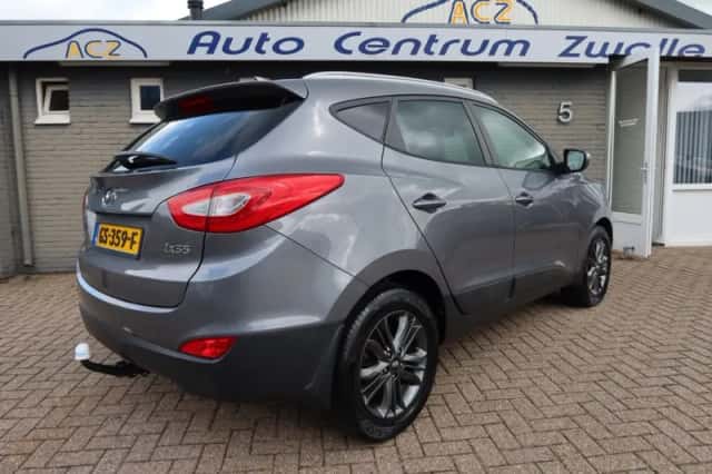 Hyundai ix35 (2015) thumbnail 4