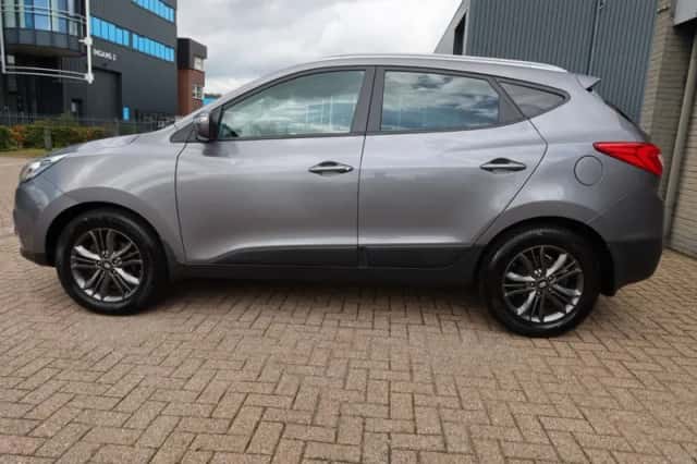 Hyundai ix35 (2015) thumbnail 5
