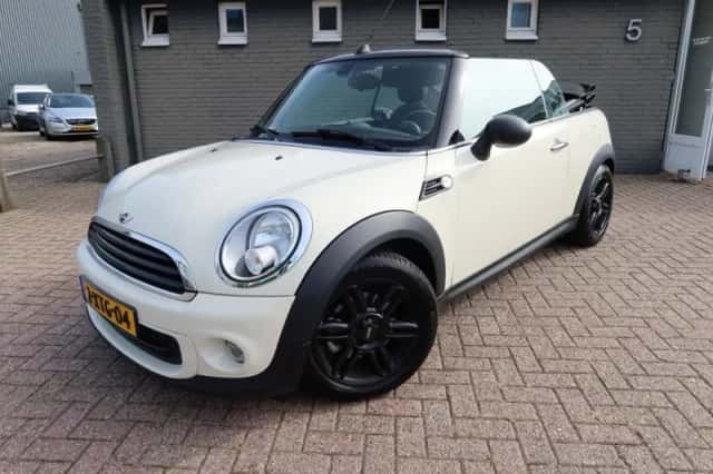 MINI One (2014) thumbnail 4