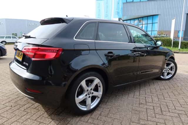 Audi A3 (2020) thumbnail 3