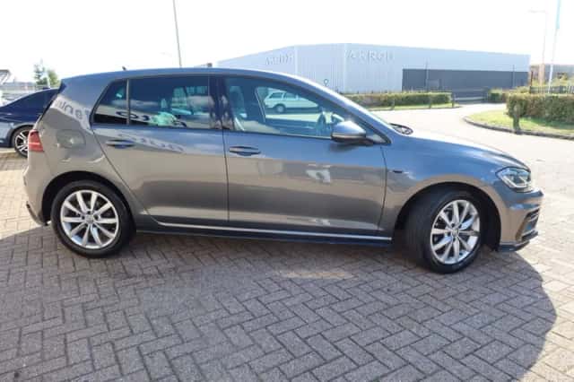 Volkswagen Golf (2019) thumbnail 6