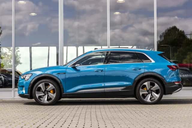 Audi e-tron (2019) thumbnail 6