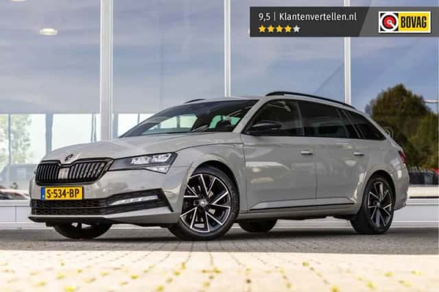Škoda Superb (2023) thumbnail 1