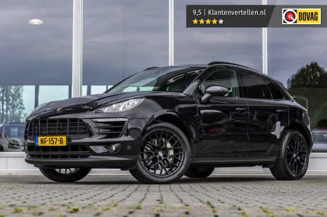 Porsche Macan (2017) thumbnail 2
