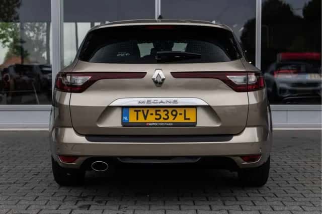 Renault Mégane (2018) thumbnail 5