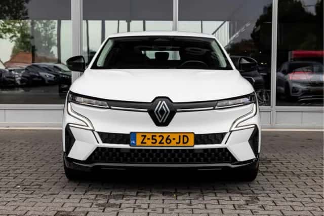 Renault Mégane (2024) thumbnail 4