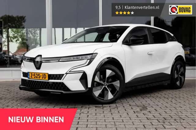 Renault Mégane (2024) thumbnail 1