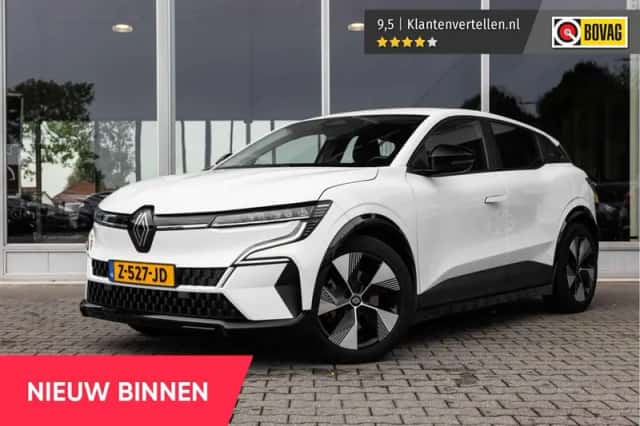 Renault Mégane (2024) thumbnail 1
