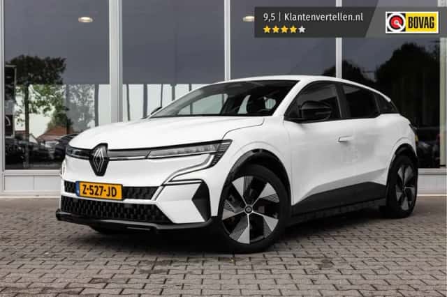 Renault Mégane E-Tech (2024) thumbnail 1