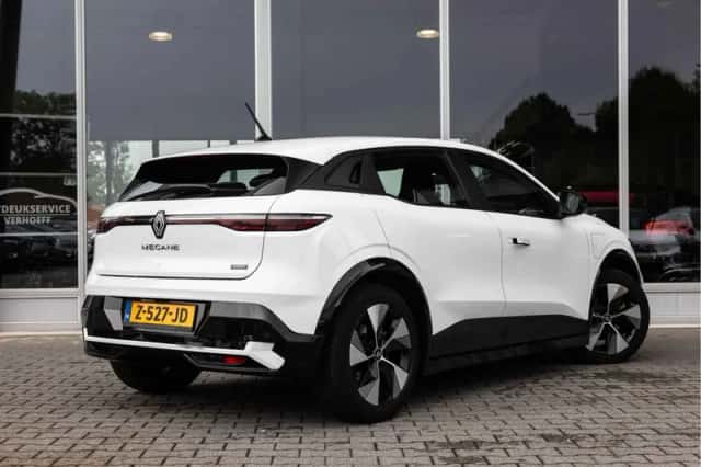 Renault Mégane (2024) thumbnail 3