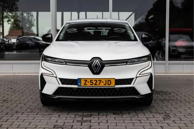 Renault Mégane (2024) thumbnail 4