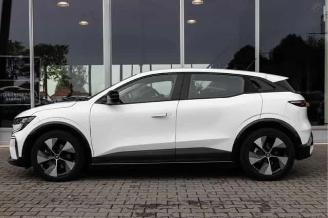 Renault Mégane (2024) thumbnail 6