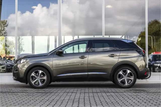 Peugeot 3008 (2019) thumbnail 6