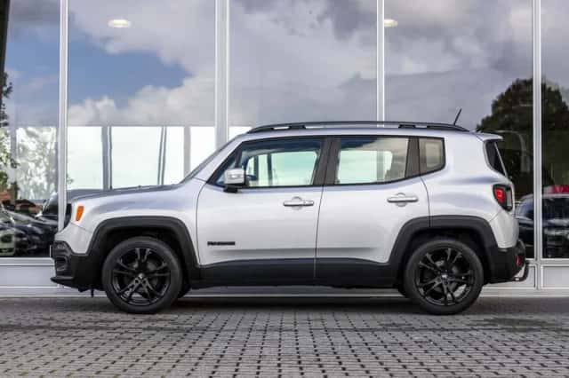 Jeep Renegade (2016) thumbnail 6
