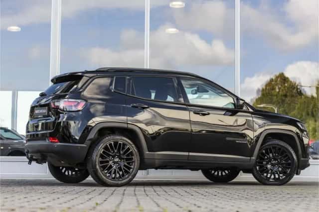 Jeep Compass (2023) thumbnail 3