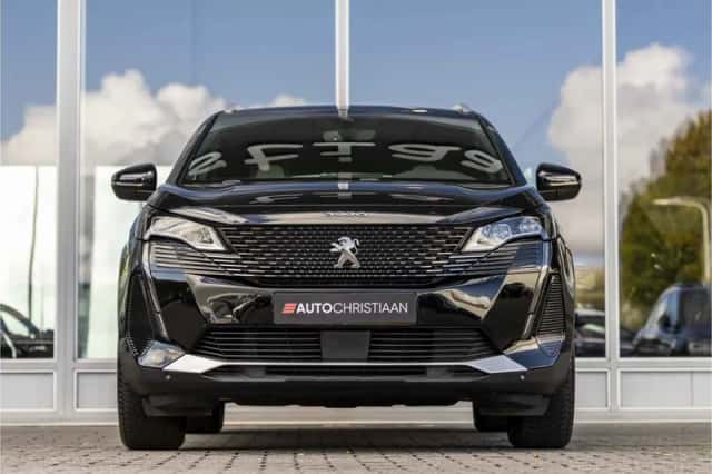 Peugeot 3008 (2021) thumbnail 4