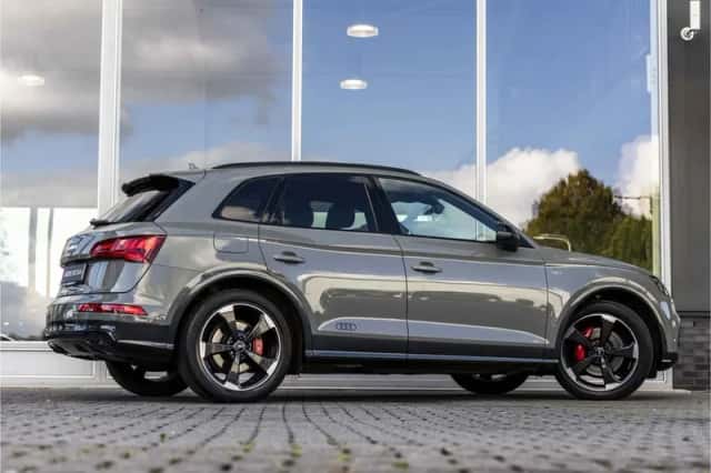 Audi Q5 (2018) thumbnail 3