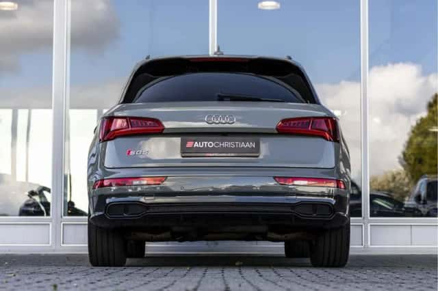 Audi Q5 (2018) thumbnail 5