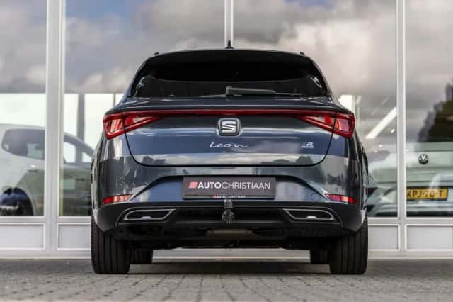 SEAT Leon Sportstourer (2021) thumbnail 5
