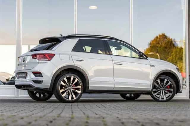 Volkswagen T-Roc (2021) thumbnail 3