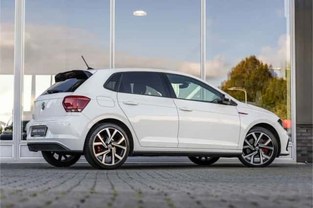 Volkswagen Polo (2018) thumbnail 3