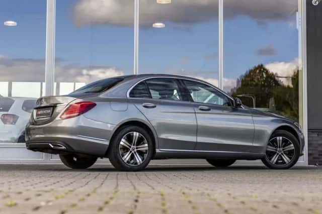 Mercedes-Benz C-Klasse (2014) thumbnail 3