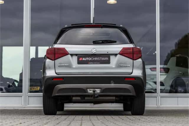 Suzuki Vitara (2018) thumbnail 5