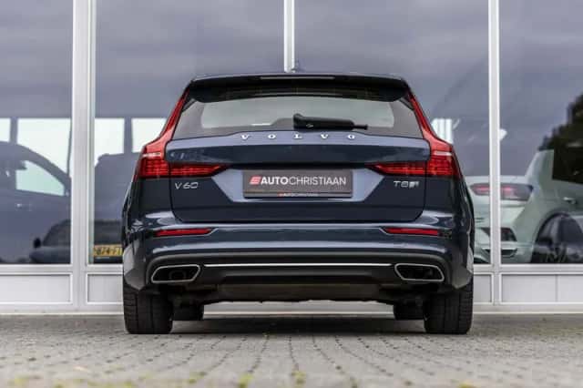 Volvo V60 (2019) thumbnail 5