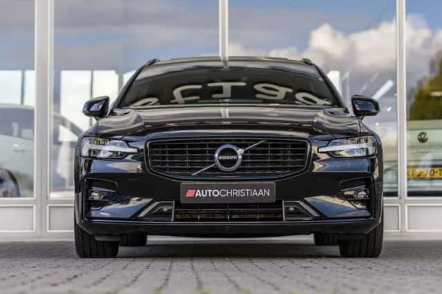 Volvo V60 (2021) thumbnail 4