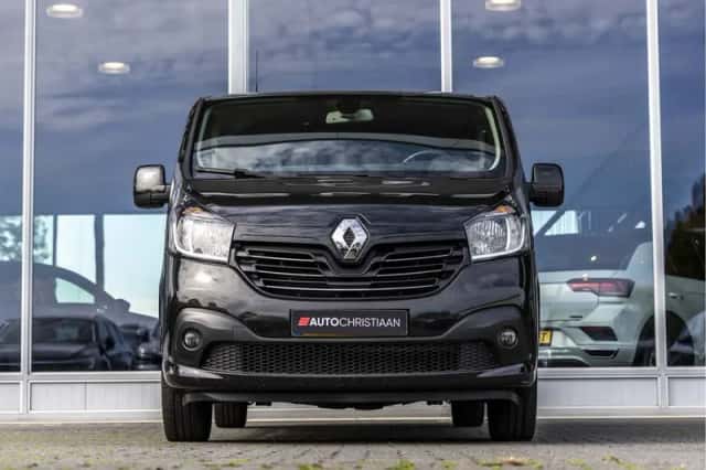 Renault Trafic (2018) thumbnail 3