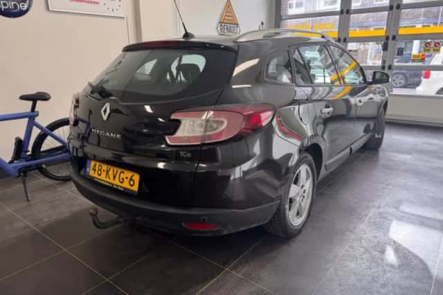 Renault Mégane (2010) thumbnail 3