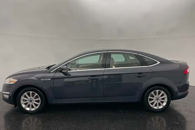 Ford Mondeo (2012) thumbnail 3