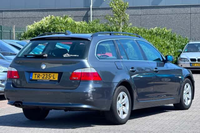BMW 5-Serie (2008) thumbnail 2