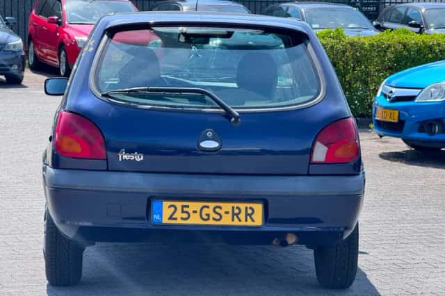 Ford Fiesta (2001) thumbnail 5