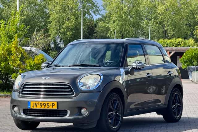 MINI Countryman (2011) thumbnail 1