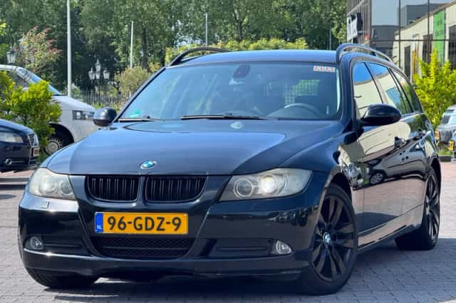 BMW 3-Serie (2008) thumbnail 1