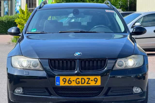 BMW 3-Serie (2008) thumbnail 3